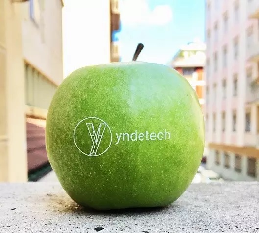 Fruit with edible logo | Project Yndetech